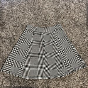 Art Class, girls medium (7/8), black and white